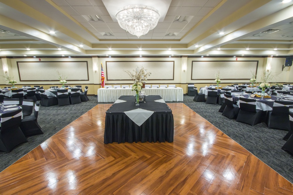 Picture of spacious banquet room space at Alder Creek.